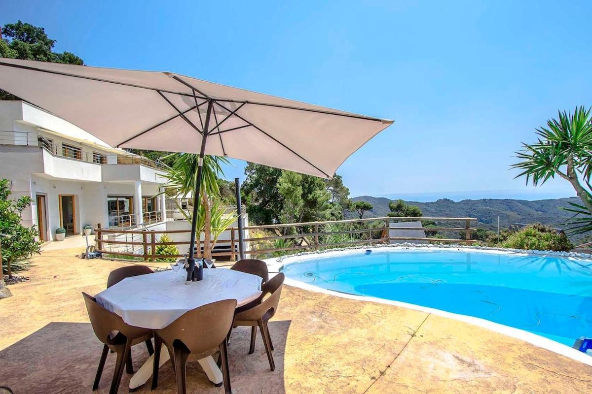 Catalunya Casas Modern Magnificence , Only A Few Km To The Beach! Sant Cebrià de Vallalta Εξωτερικό φωτογραφία
