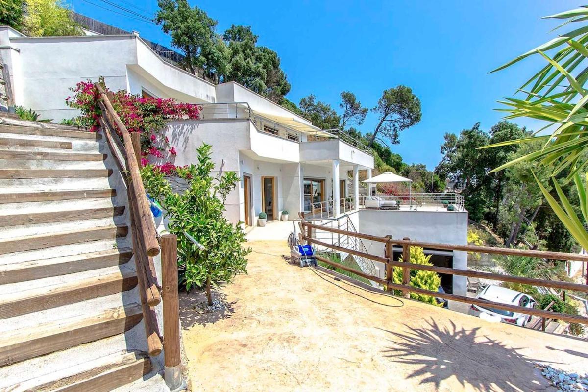 Catalunya Casas Modern Magnificence , Only A Few Km To The Beach! Sant Cebrià de Vallalta Εξωτερικό φωτογραφία
